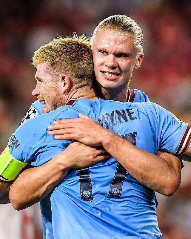 日媒：J2甲府风林45岁后卫山本英臣出轨球队死忠球迷妻子（日媒称：甲府风林45岁后卫山本英臣被曝与球队铁杆球迷之妻婚外情）