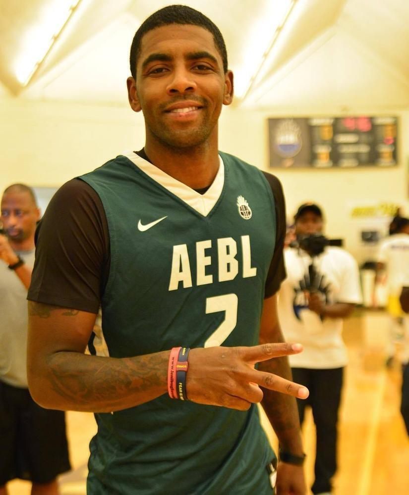 火箭哈登连续三场得分30+（火箭哈登三连场砍下30+）