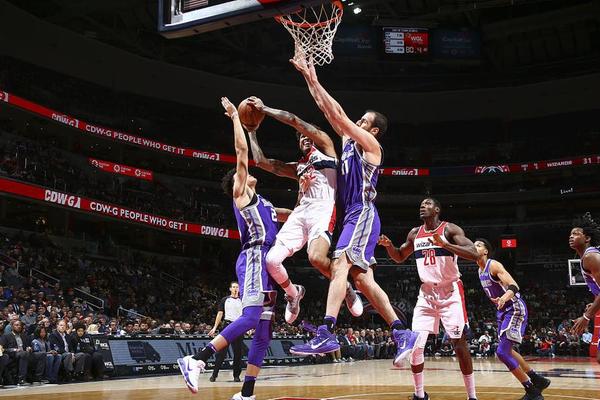 范晓冬：我知道的圈内料比球迷多多了，但我不会诋毁中国足球（范晓冬：掌握的圈内信息远胜球迷，但绝不抹黑中国足球）