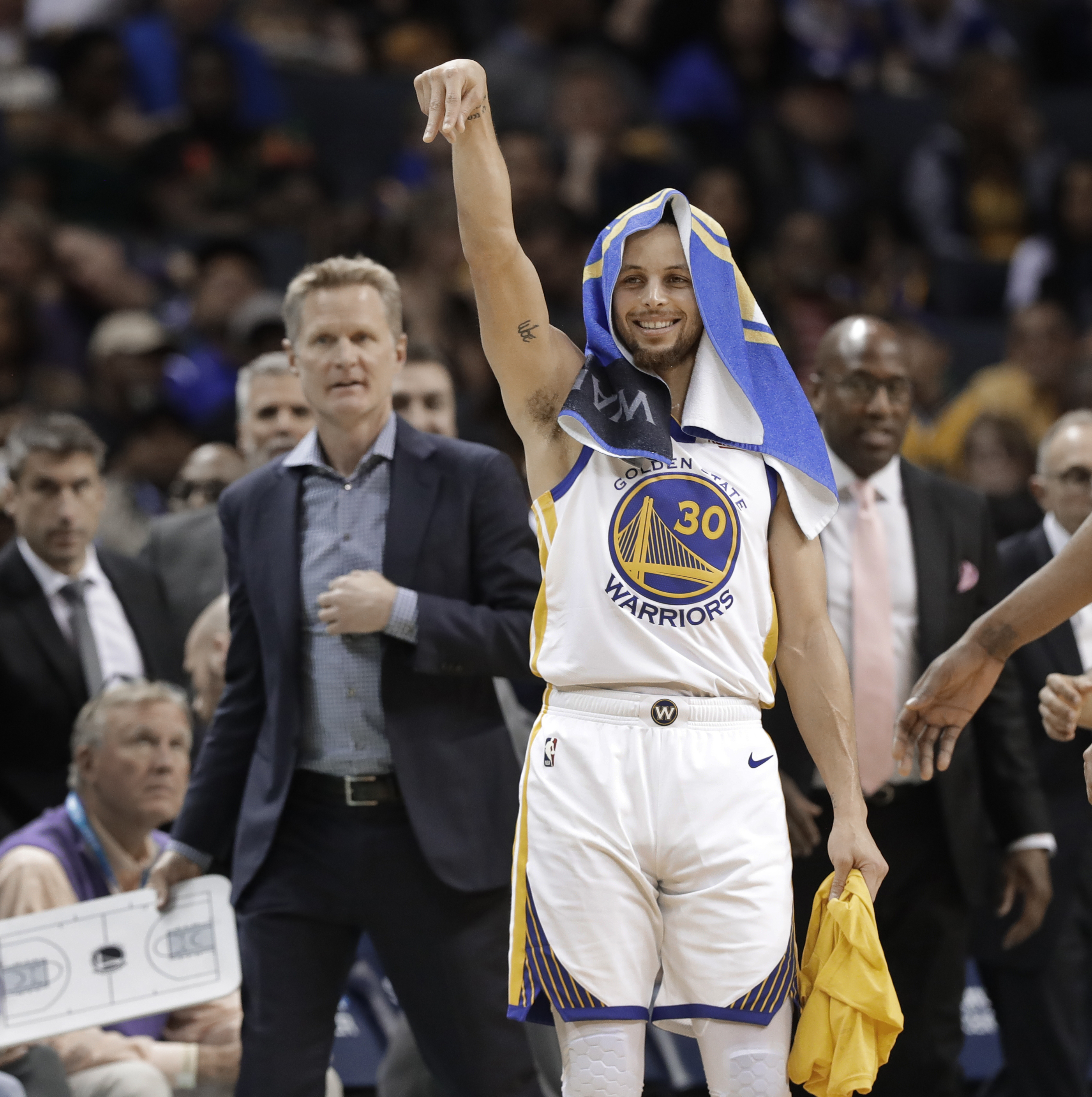 库拉索首进世界杯，华裔球员陈达毅有望首次征战世界杯（库拉索历史性挺进世界杯，华裔陈达毅有望迎来世界杯首秀）