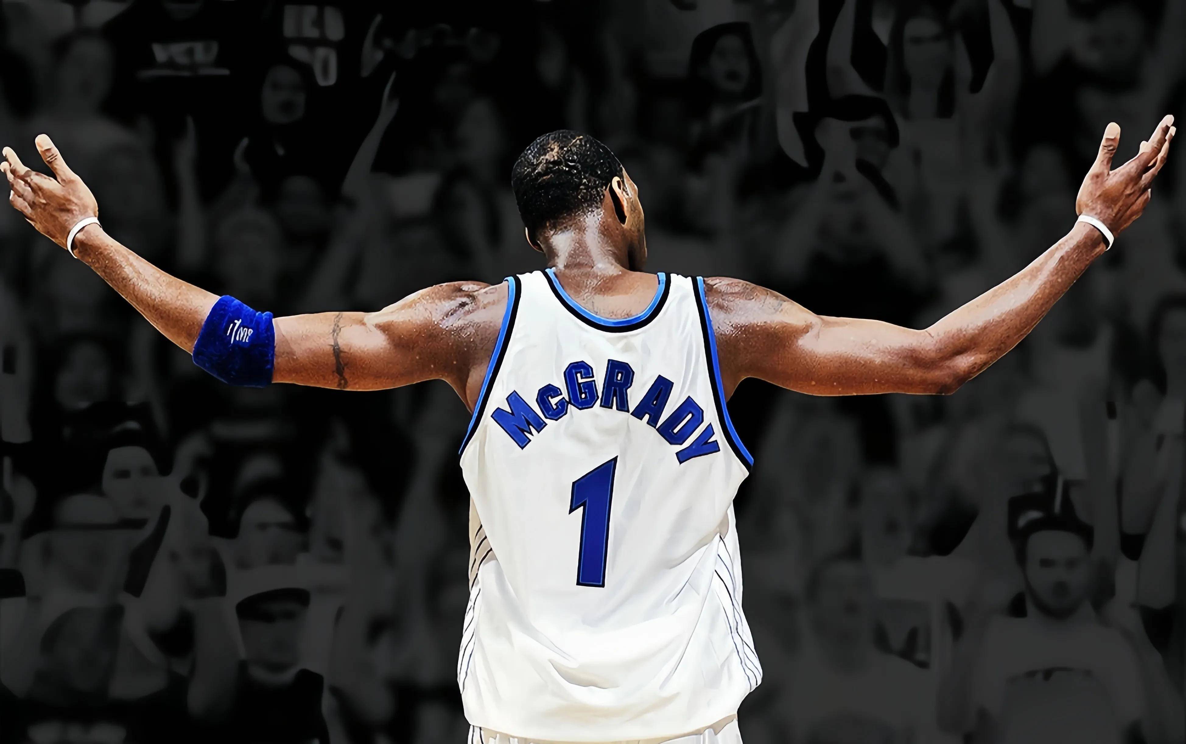 成都蓉城在中超和足协杯表现不佳，古尔芬克尔可能离队，周定洋面临续约问题，俱乐部需补强阵容。（双线低迷的成都蓉城：古尔芬克尔或离队、周定洋续约成疑，补强迫在眉睫）