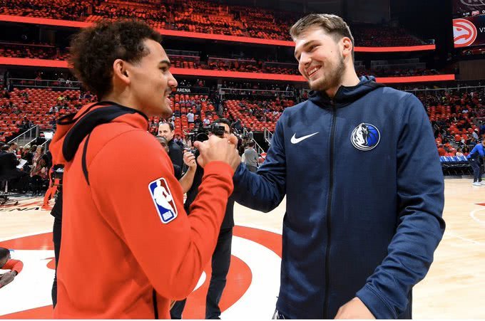 爆大冷！切尔西轰然倒下，惨遭逆转绝杀，11亿欧豪阵也没用（大冷门！切尔西被逆转绝杀，11亿欧豪华阵容仍无力回天）