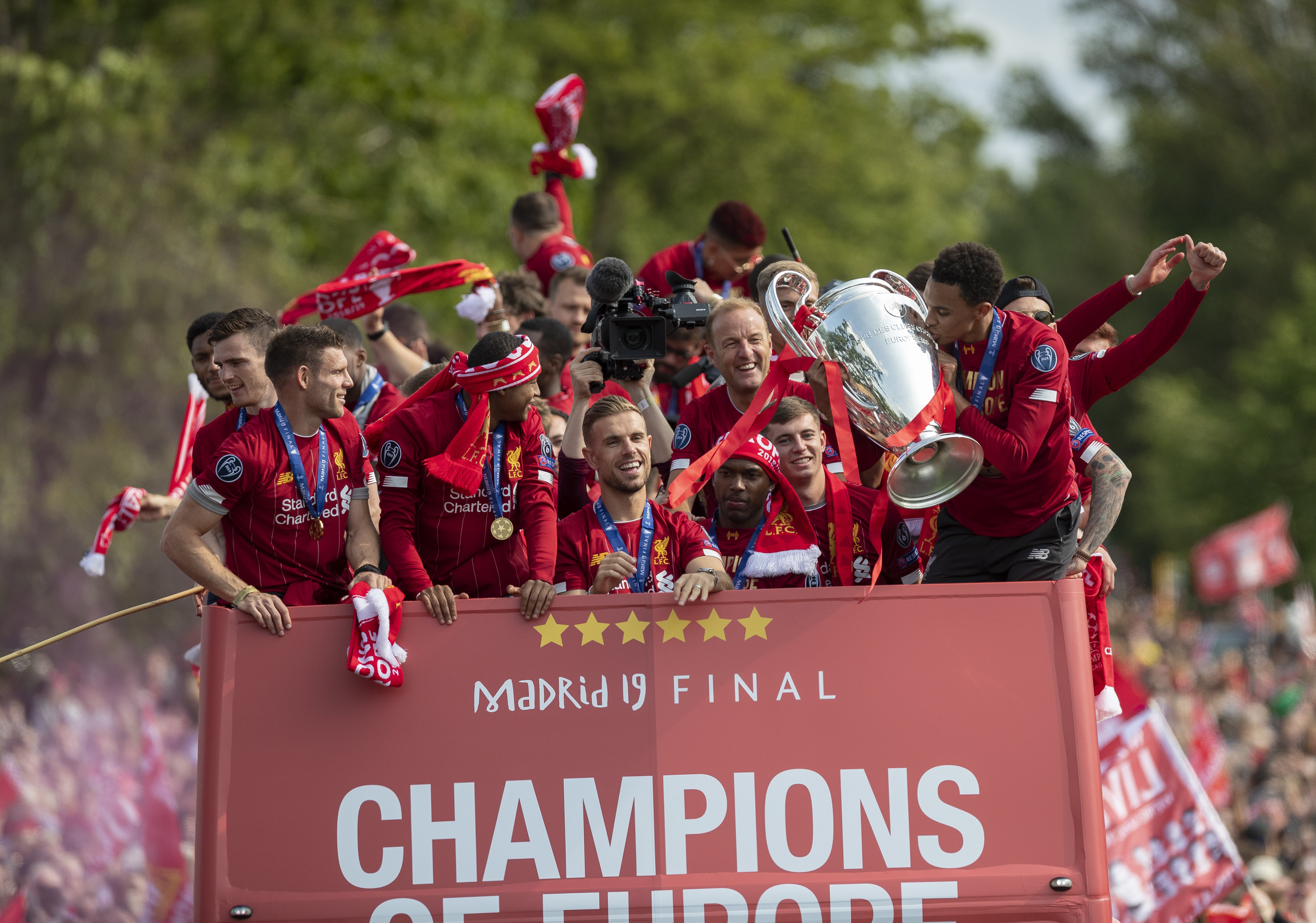 马特拉齐：意大利这样强大的球队理应以进世界杯决赛圈为目标（马特拉齐：以意大利的实力，晋级世界杯决赛圈应是基本目标）