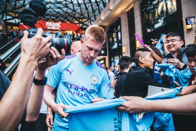 亚精英赛前瞻：广岛主场冲胜守前8，申花唯取3分保晋级悬念（亚精英赛看点：广岛主场抢胜巩固前八，申花唯有全取三分方能延续晋级悬念）