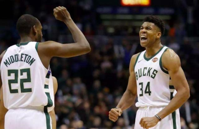 天空：狼堡计划冬窗签下菲尔克鲁格以及小蜜蜂中卫阿耶（天空体育：沃尔夫斯堡计划冬窗引进菲尔克鲁格与布伦特福德中卫阿耶）