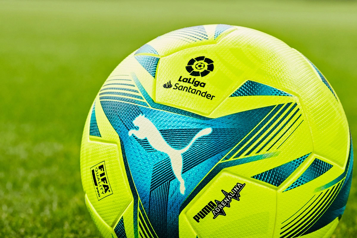 利物浦乱了！外媒：斯洛特将下课，萨拉赫会去沙特，范戴克施压（利物浦风波四起：外媒称斯洛特帅位不稳，萨拉赫或赴沙特，范戴克施压）