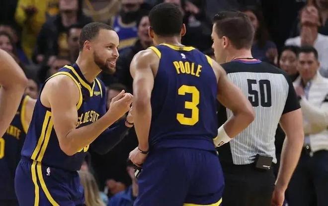 毕包vs巴黎首发：尼科·威廉姆斯对决KK7，维蒂尼亚在列（毕巴战巴黎首发出炉：尼科-威廉姆斯对决KK7，维蒂尼亚先发）