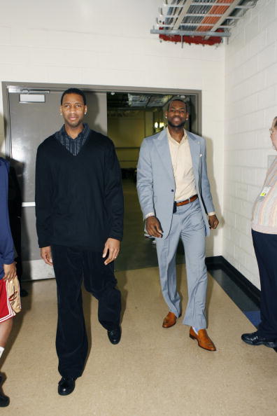 澳超半场：拉赫马尼破门，墨尔本城1-0纽卡斯尔喷气机（澳超半场战报：拉赫马尼建功，墨尔本城1-0领先纽卡斯尔喷气机）