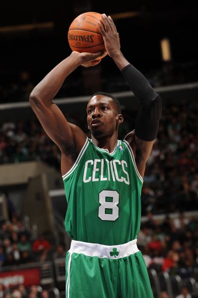 苏媒：苏超盐城赛区选拔活动已开启，水庆霞担任海选考官（江苏媒体：苏超盐城赛区选拔启动，水庆霞出任海选评委）