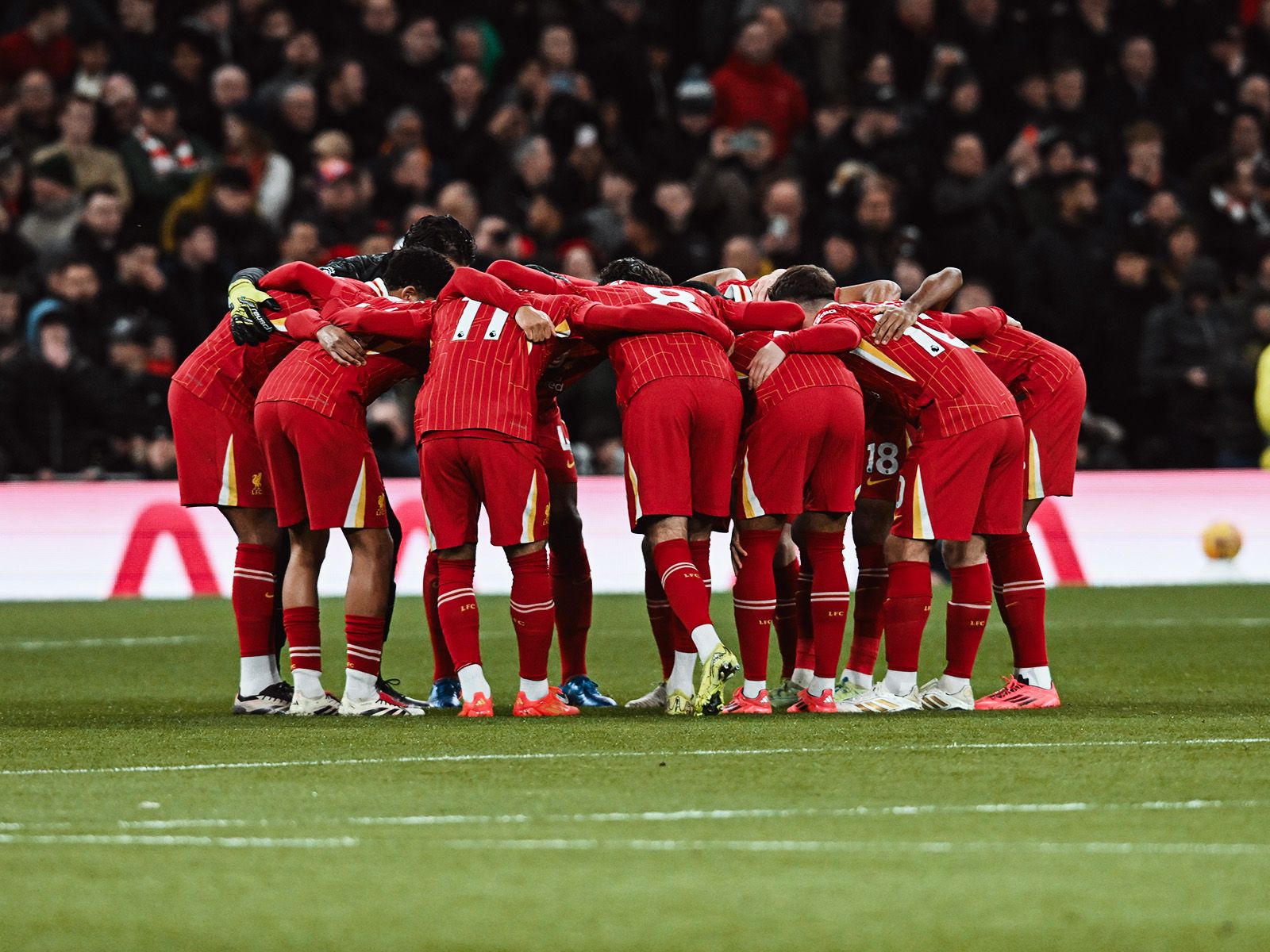 比赛集锦：维罗纳 1-2 帕尔马（赛况速览：维罗纳 1-2 帕尔马）