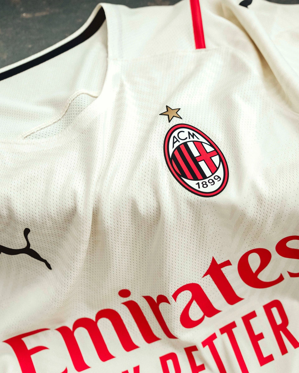 格纳布里谈进球：要归功于我们的定位球教练；凯恩的封堵很棒（格纳布里：进球多亏定位球教练，凯恩的封堵十分精彩）