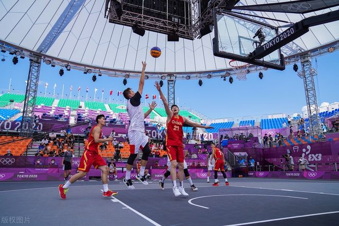 巴顿：很遗憾自己因伤没赶上最后几轮比赛，朋友们明年见（巴顿因伤缺席最后几轮：遗憾未能出战，朋友们明年见）