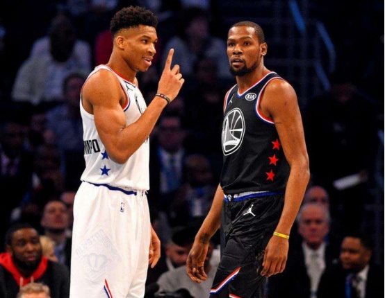 詹姆斯谈连败：我们今天防守没跟上，希望尽快找回赢球状态（詹姆斯谈连败：防守未到位，盼尽快重回胜轨）