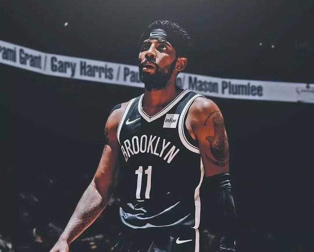 斯通斯：今天晚上作为一个整体，我们表现得不够好（斯通斯：今晚我们整体发挥不理想）